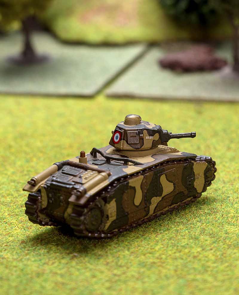reproduction du célèbre char d'assaut français B1 Bis à l'échelle 1:100 reproduction du célèbre char d'assaut français B1 Bis à l'échelle 1:100